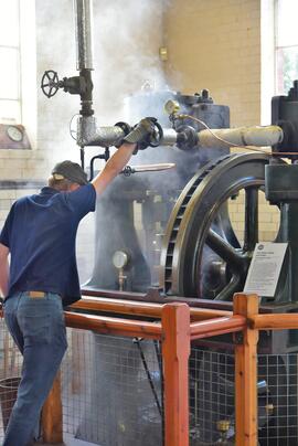 Worth Mackenzie Twin Engine Images 2